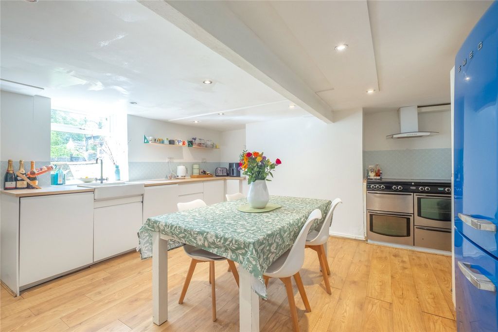 Property photo 3 of 15 Dining Kitchen
