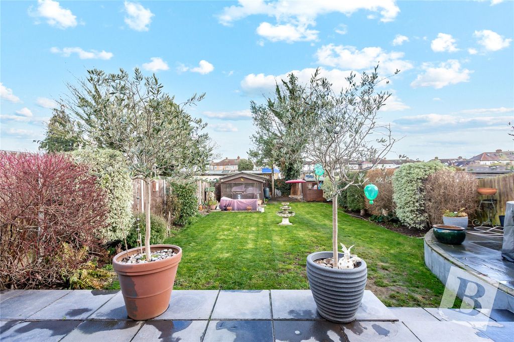 Property photo 1 of 21 Rear Garden