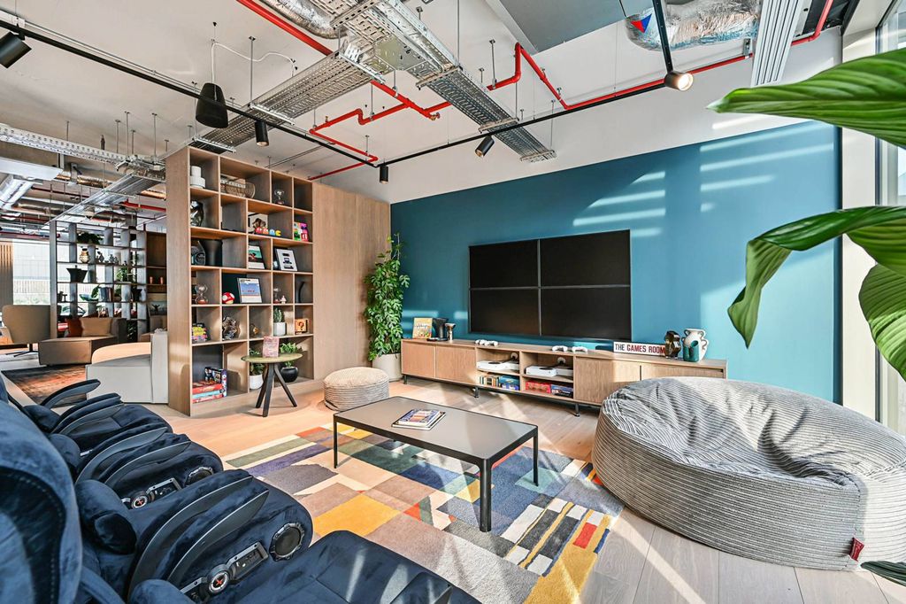 Property photo 3 of 22