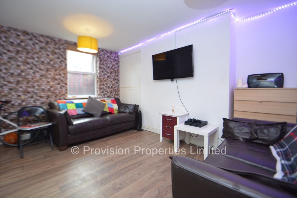 Property photo 1 of 13 Photo