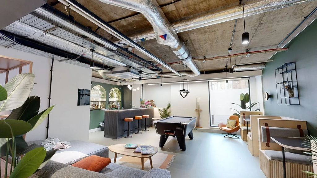 Property photo 2 of 5 Breakout Space