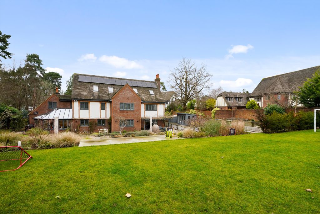 Property photo 2 of 16 Image