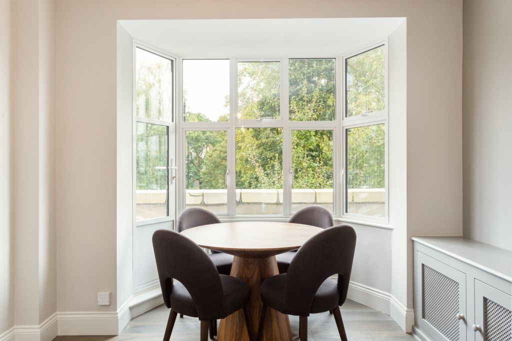 Property photo 3 of 10 F4 Windsor Court ...