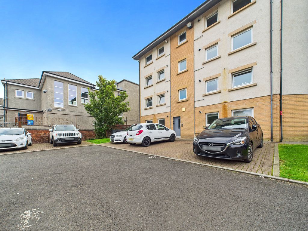 Property photo 2 of 12