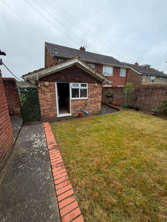 Property photo 3 of 12