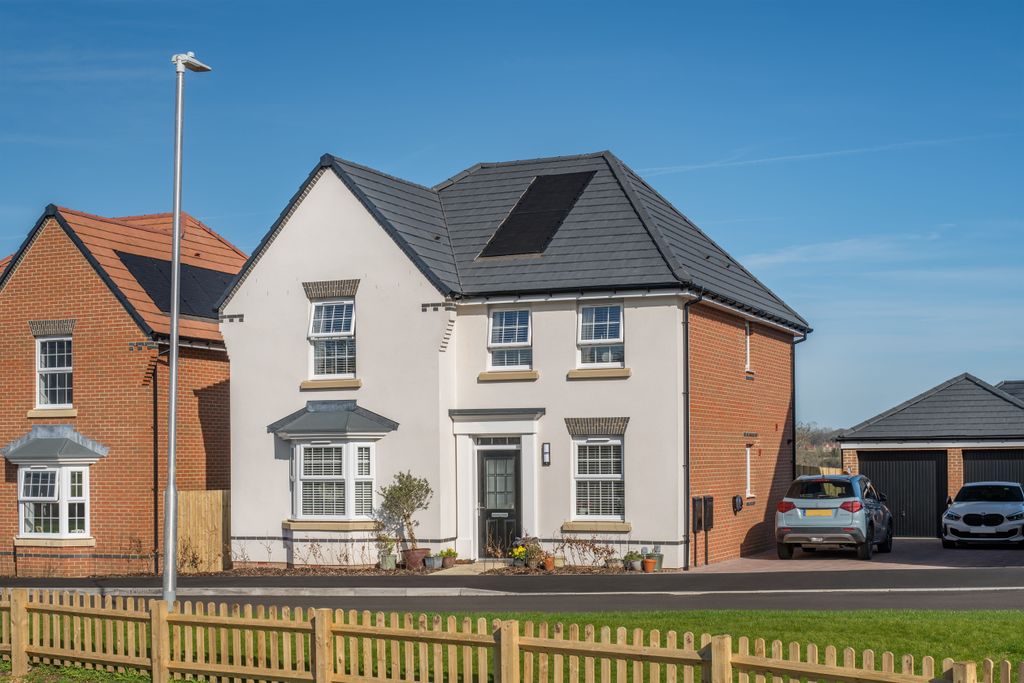 Property photo 1 of 9 Holden External Lapwing