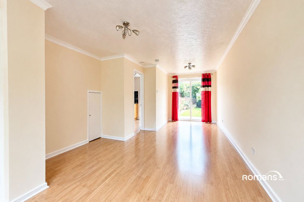 Property photo 2 of 10 Picture No. 17