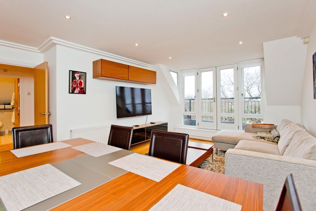 Property photo 2 of 11 5035241