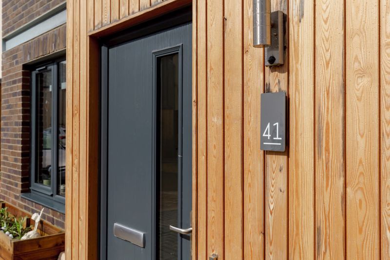 Property photo 1 of 18 Photo 1