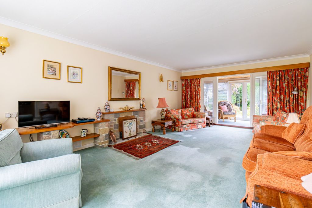 Property photo 3 of 28 4486046