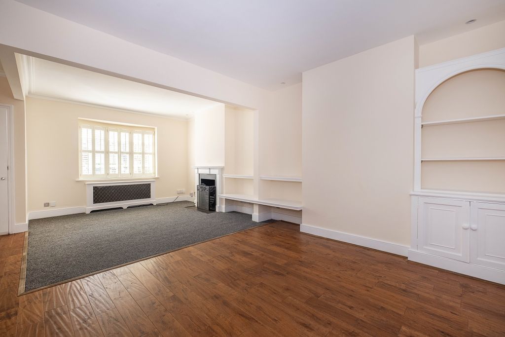 Property photo 3 of 11 16-Dalby-Road-001...