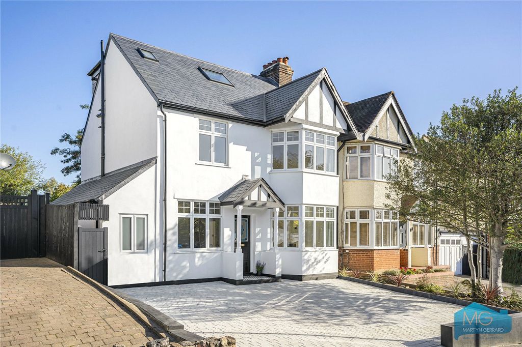Property photo 1 of 42 Picture No. 06