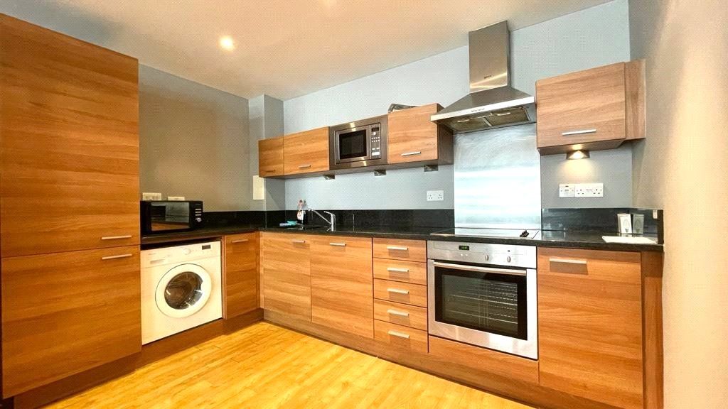 Property photo 3 of 7 Kitchen