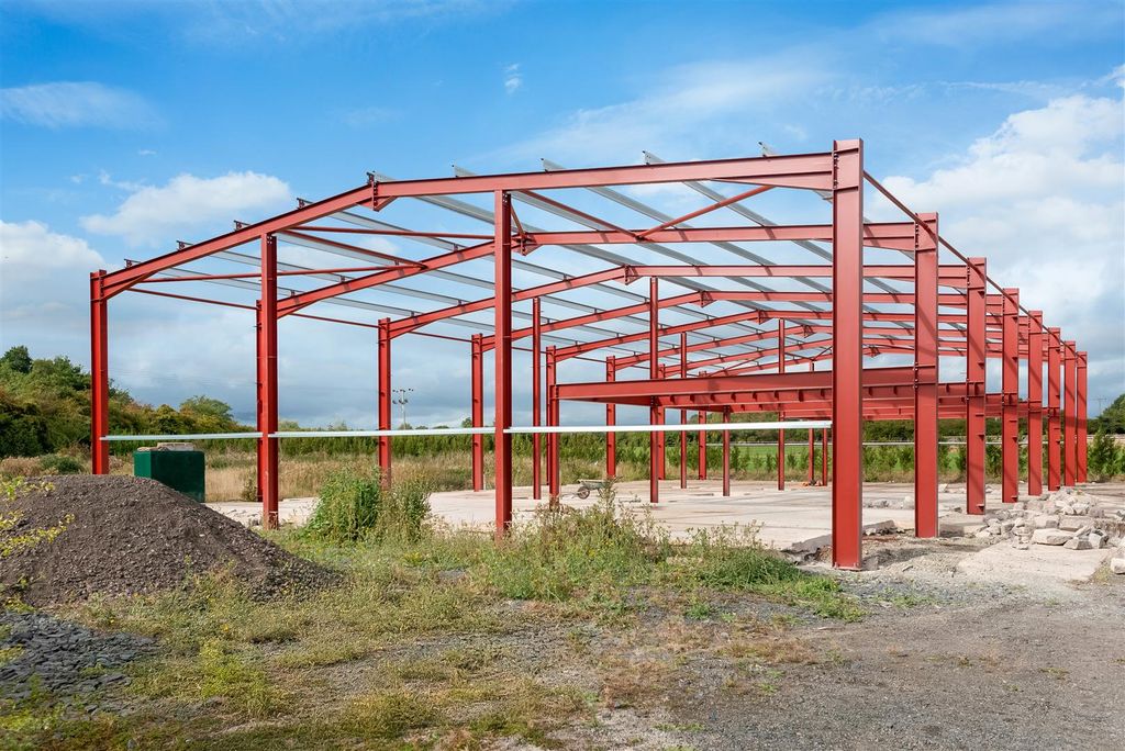 Property photo 3 of 24 Woolmere Green Unit 1860-2.Jpg