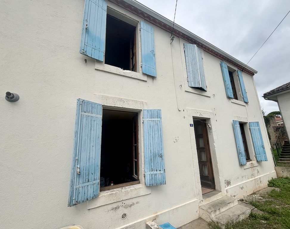 Property photo 1 of 9