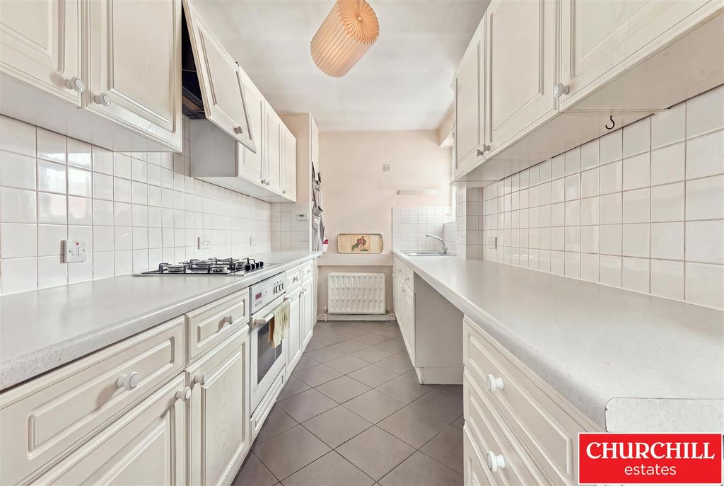 Property photo 3 of 15 Kitchen