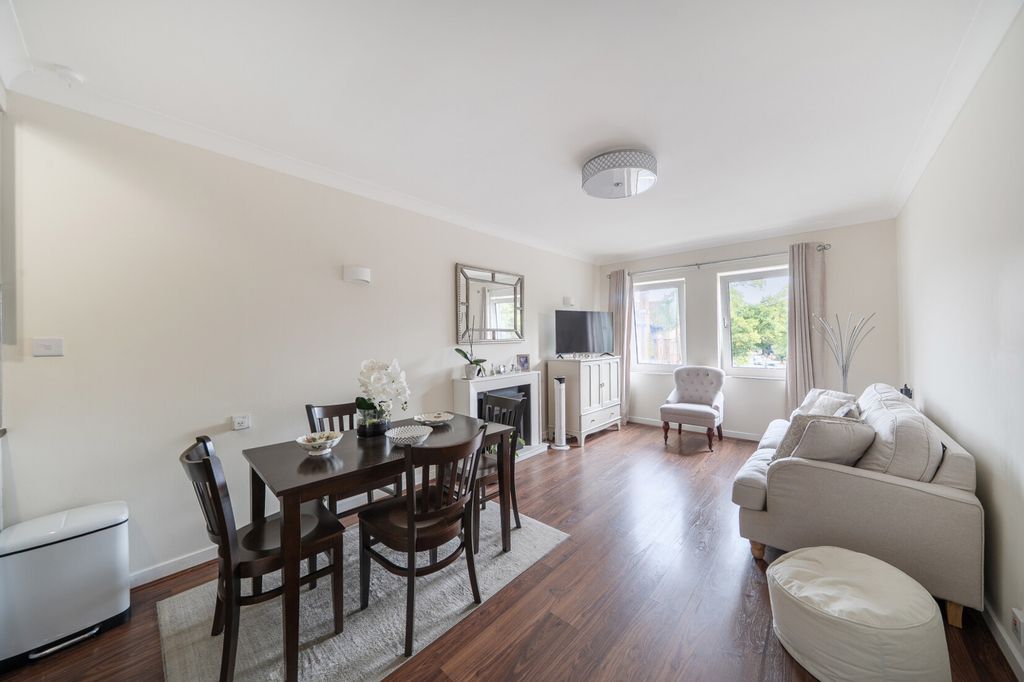 Property photo 2 of 14 Reception Room