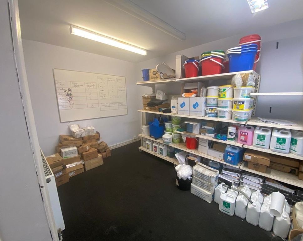 Property photo 3 of 5 Photo 7