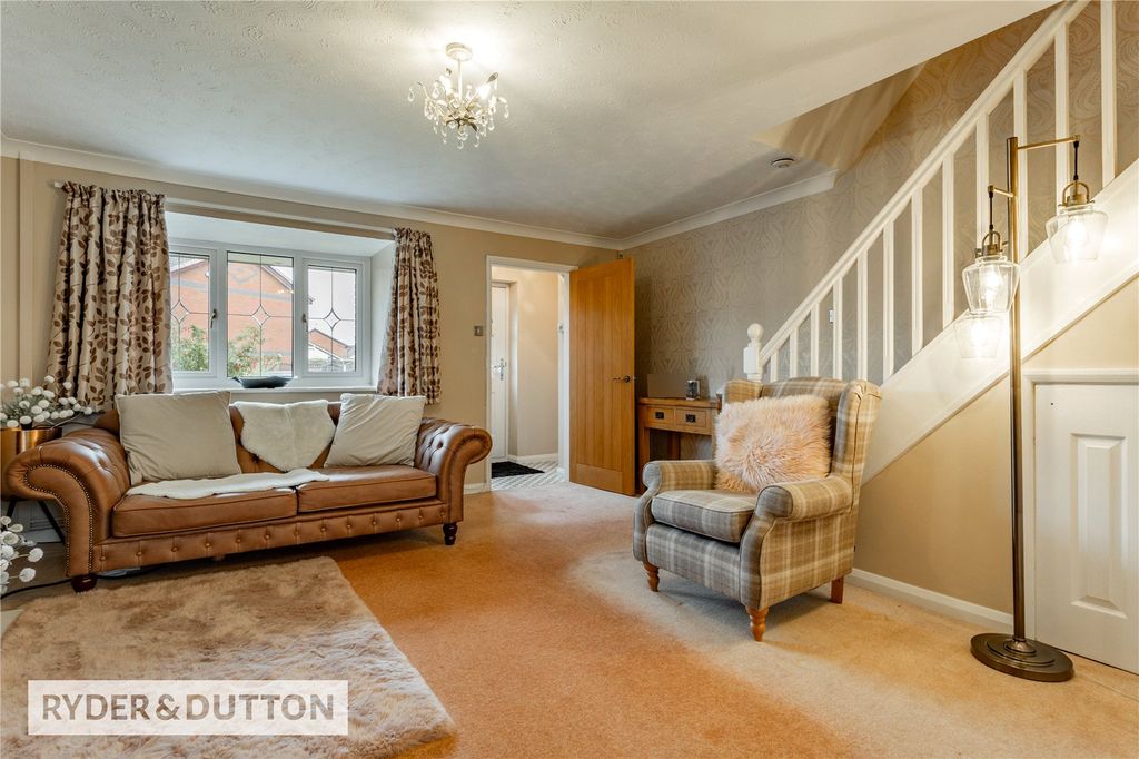 Property photo 1 of 22 Living Room