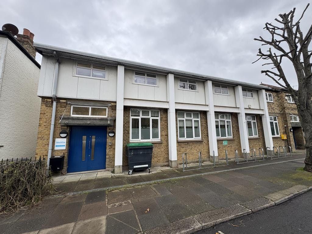 Property photo 1 of 11 4A Ridley 1.Jpg