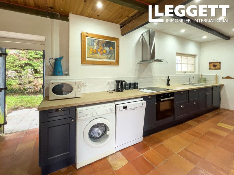 Property photo 3 of 10