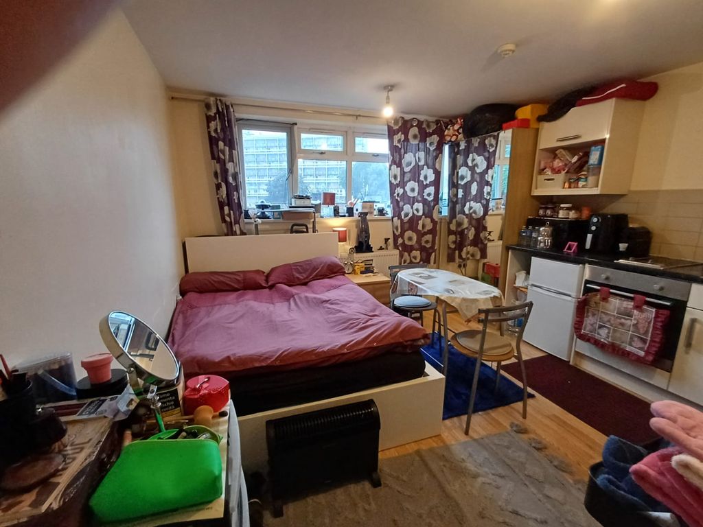 Property photo 3 of 7