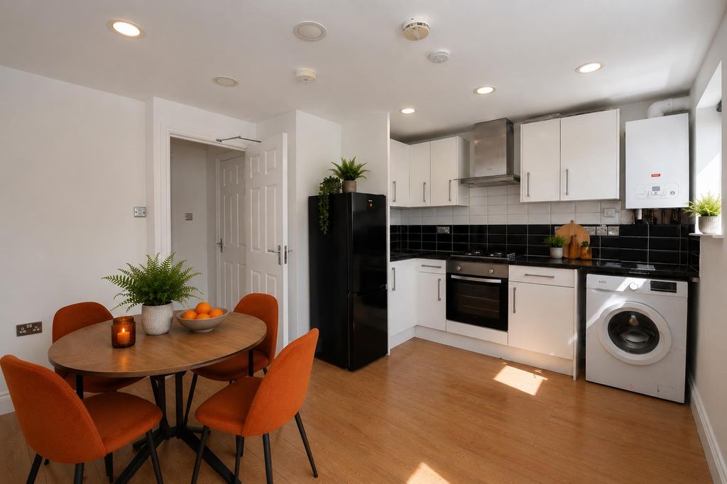 Property photo 2 of 5 Kitchen.Png