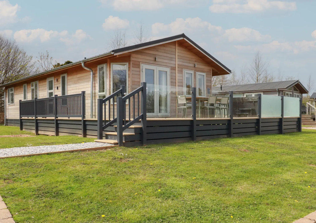 Property photo 1 of 25