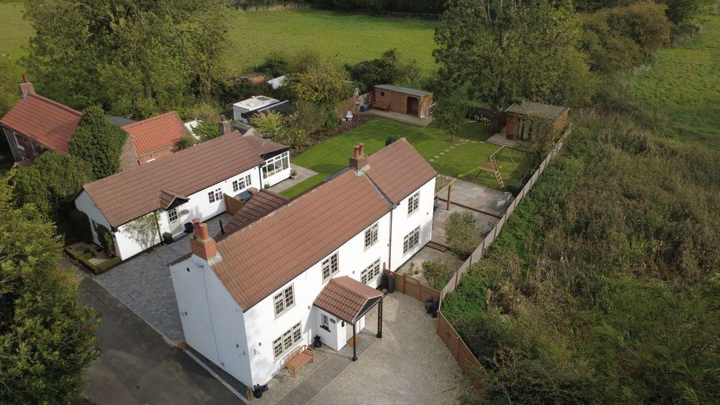 Property photo 1 of 45