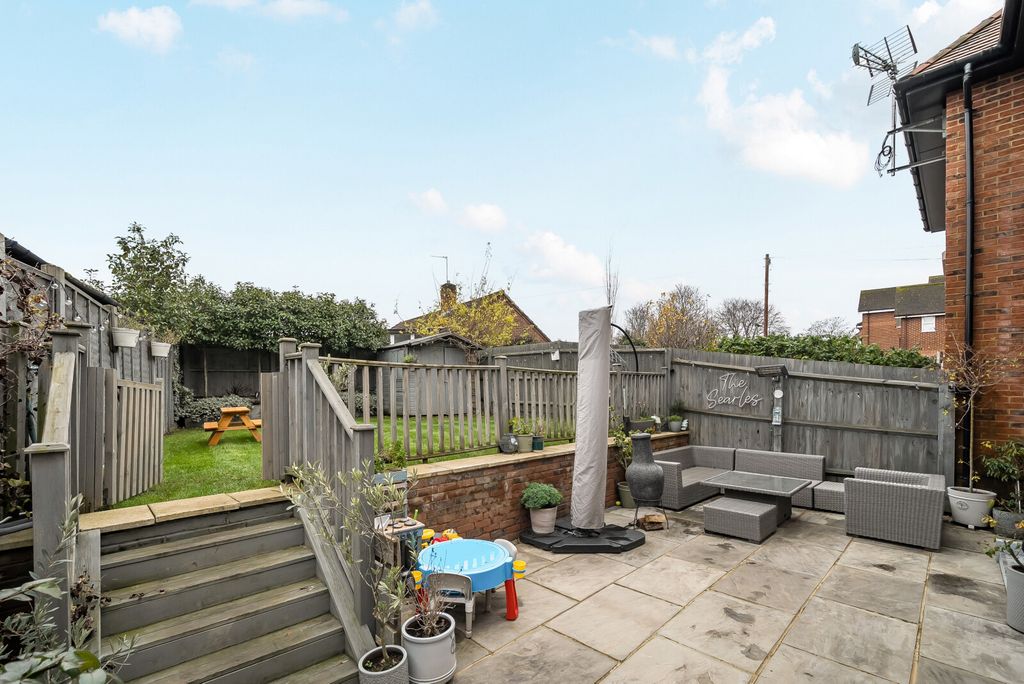 Property photo 2 of 17 Garden