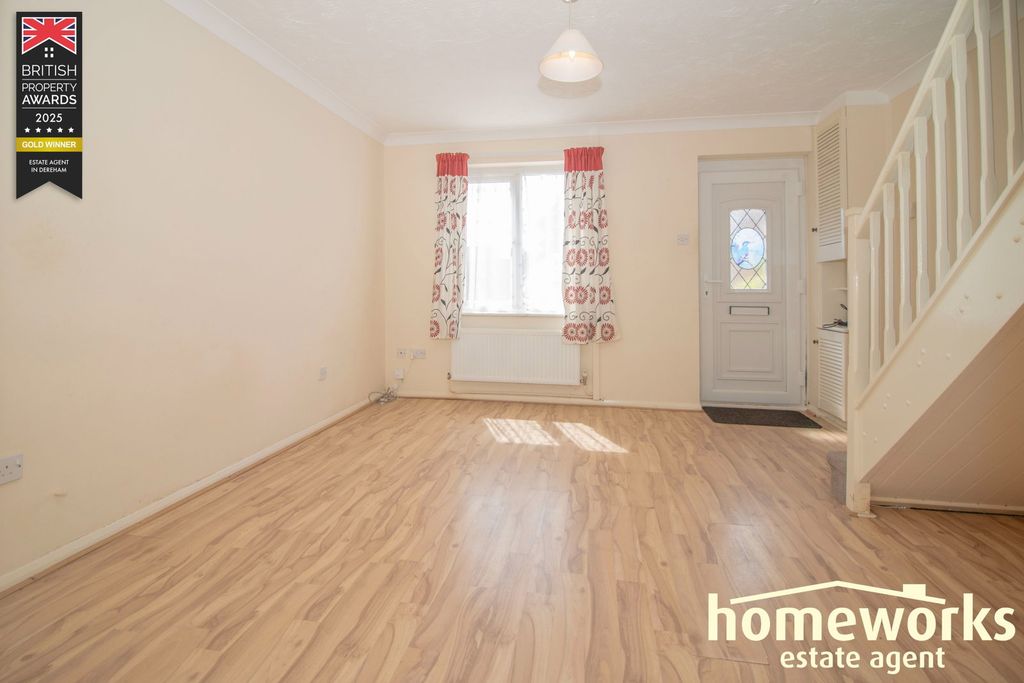 Property photo 2 of 9