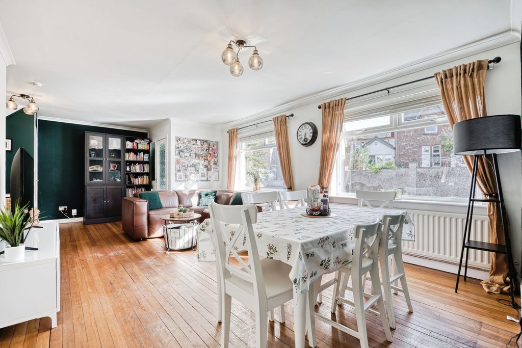 Property photo 2 of 20 Open Plan Living