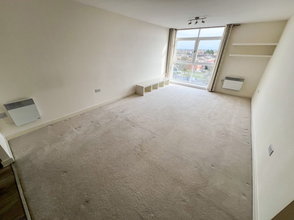 Property photo 3 of 21