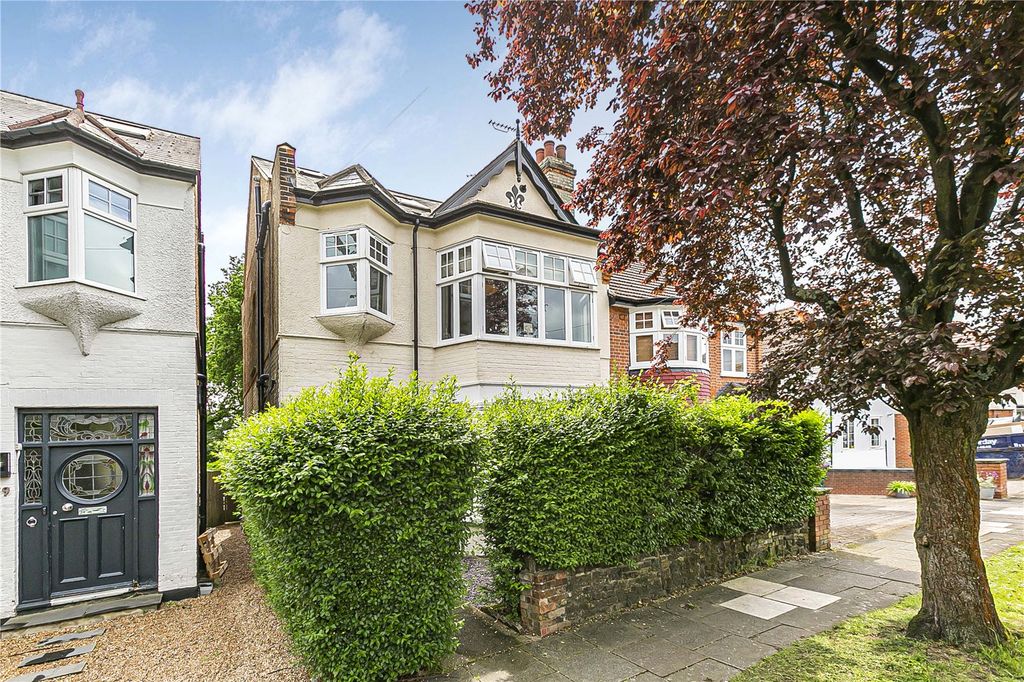 Property photo 1 of 37 Picture No. 47