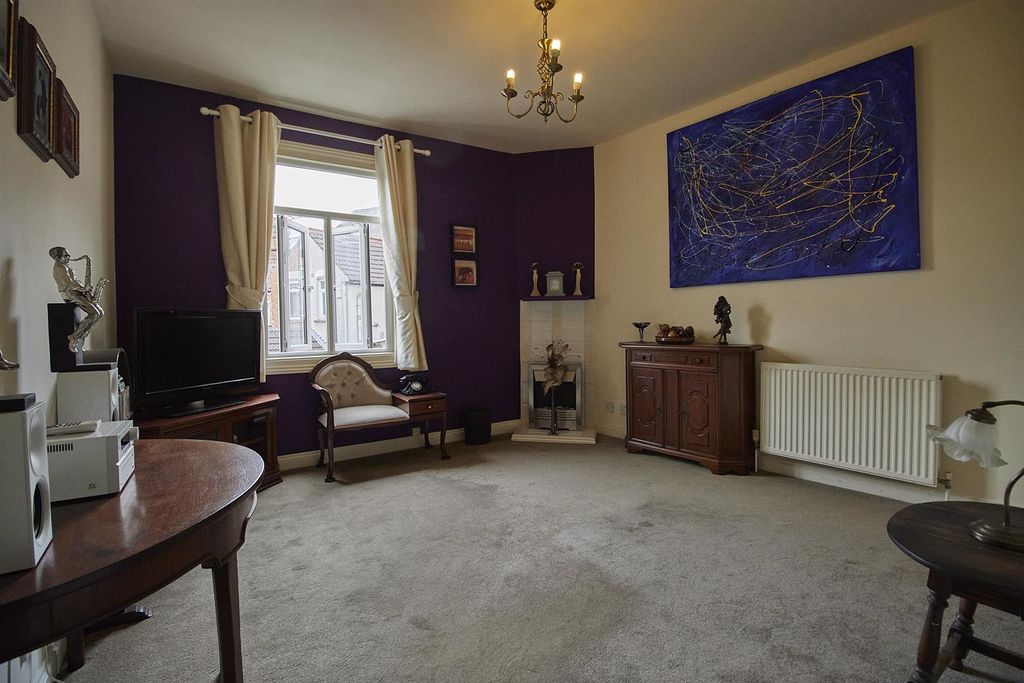 Property photo 3 of 13 Rear Sitting Room