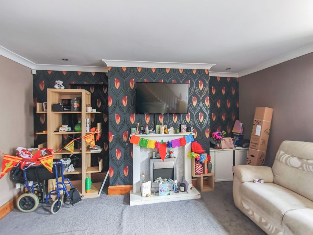 Property photo 3 of 14