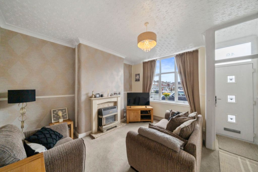 Property photo 2 of 13