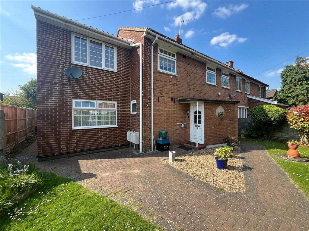 Property photo 1 of 10 Exterior