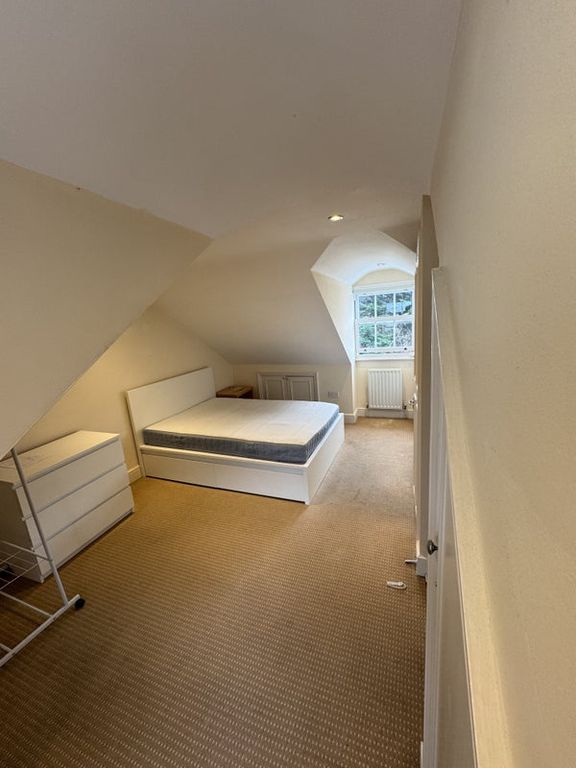 Property photo 1 of 7 Ensuite