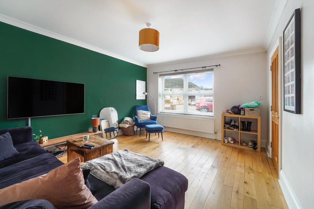 Property photo 2 of 17 Josephine Avenue (2).Jpg