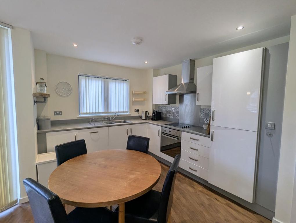 Property photo 2 of 11 Lounge