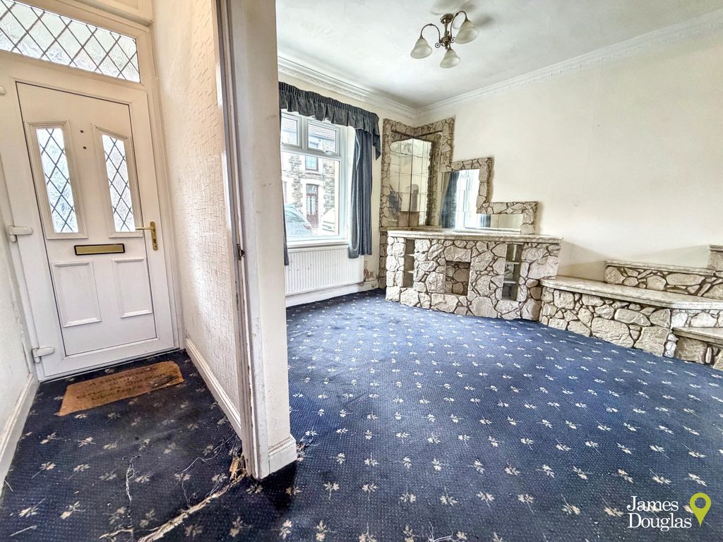 Property photo 3 of 20 Eh1