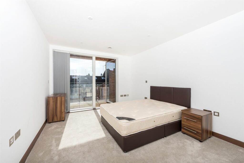 Property photo 3 of 11