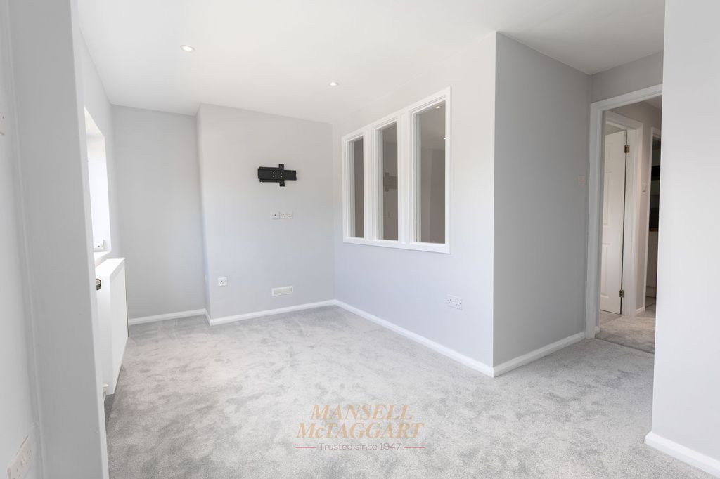 Additional image 7 of 1 bed maisonette for saleBuckhurst Close, East Grinstead RH19