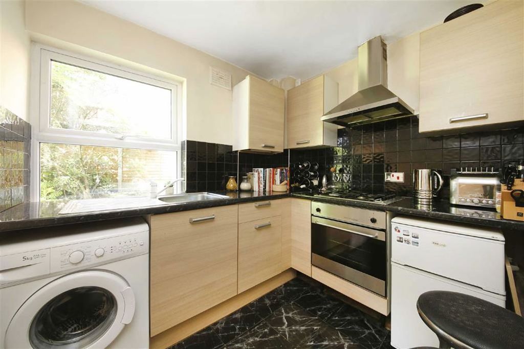 Property photo 3 of 11