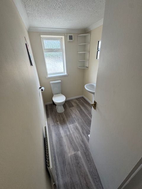 Property photo 2 of 7 Bathroom