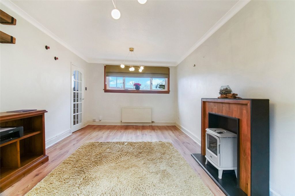 Property photo 3 of 21 Picture No. 13