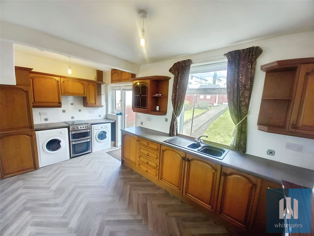 Property photo 3 of 19 Picture No. 30