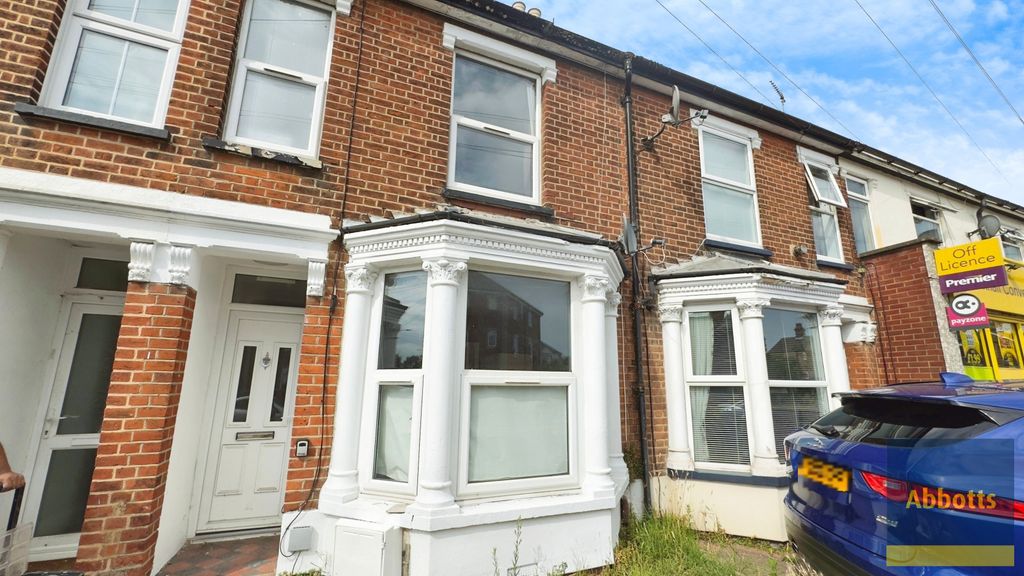 Property photo 1 of 12