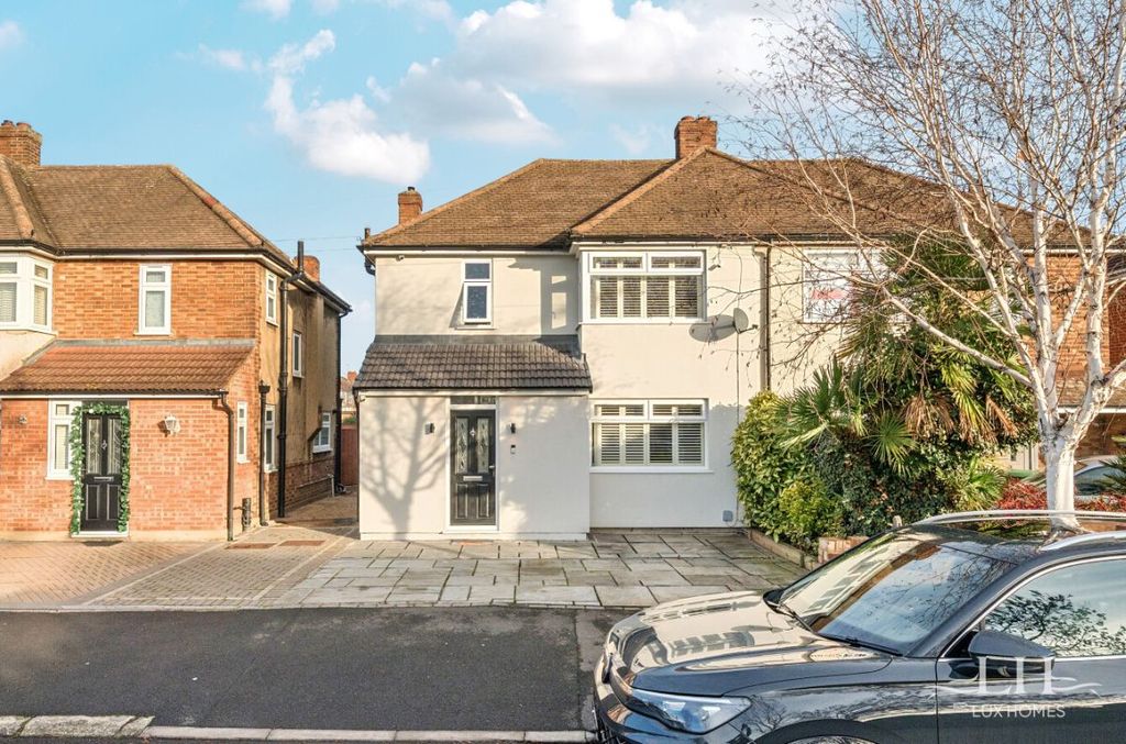 Property photo 1 of 23